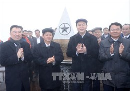Chủ tịch nước dự Lễ thượng cờ trên đỉnh Fansipan 